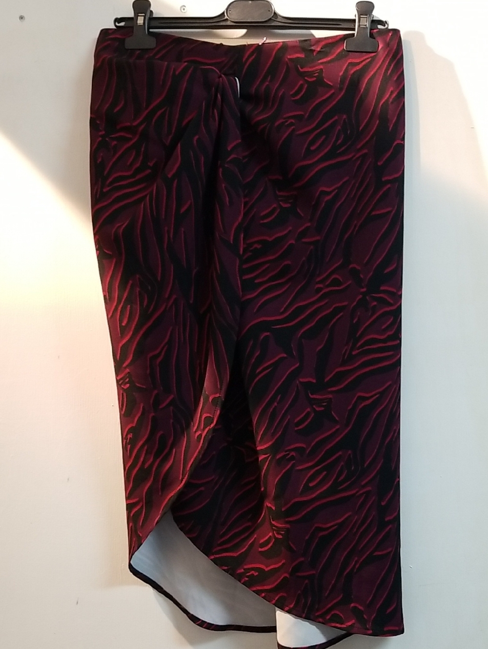 Women's Black and Burgundy Patterned Wrap Skirt